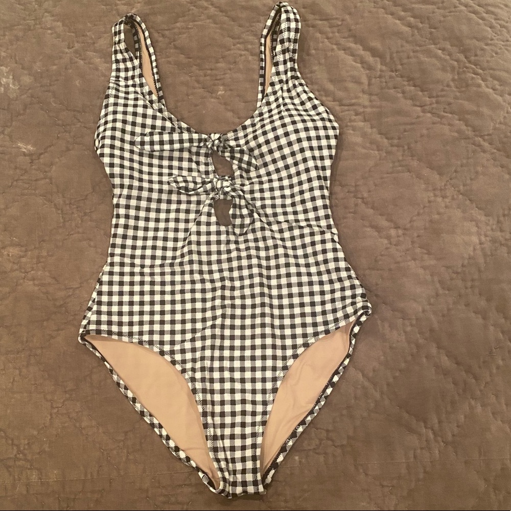 Bathing suit